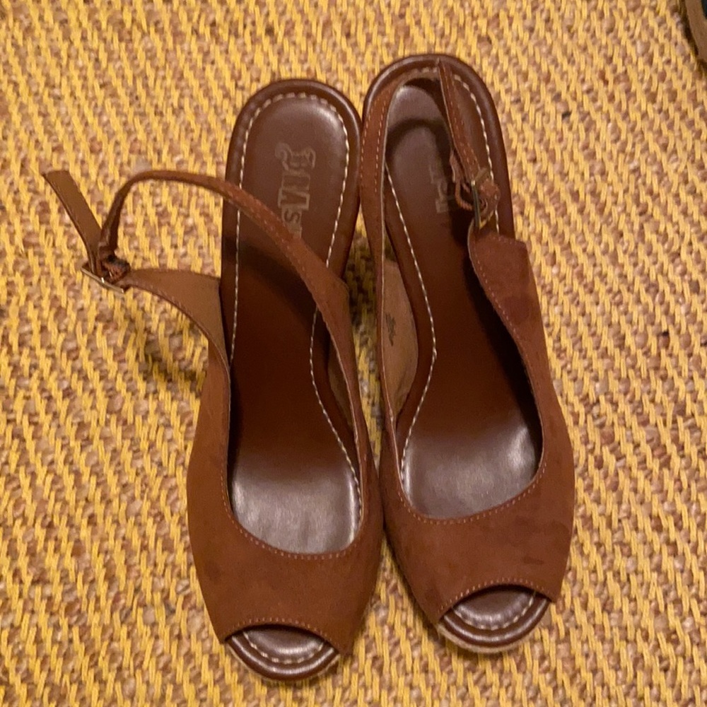 Ladies peep toe wedge